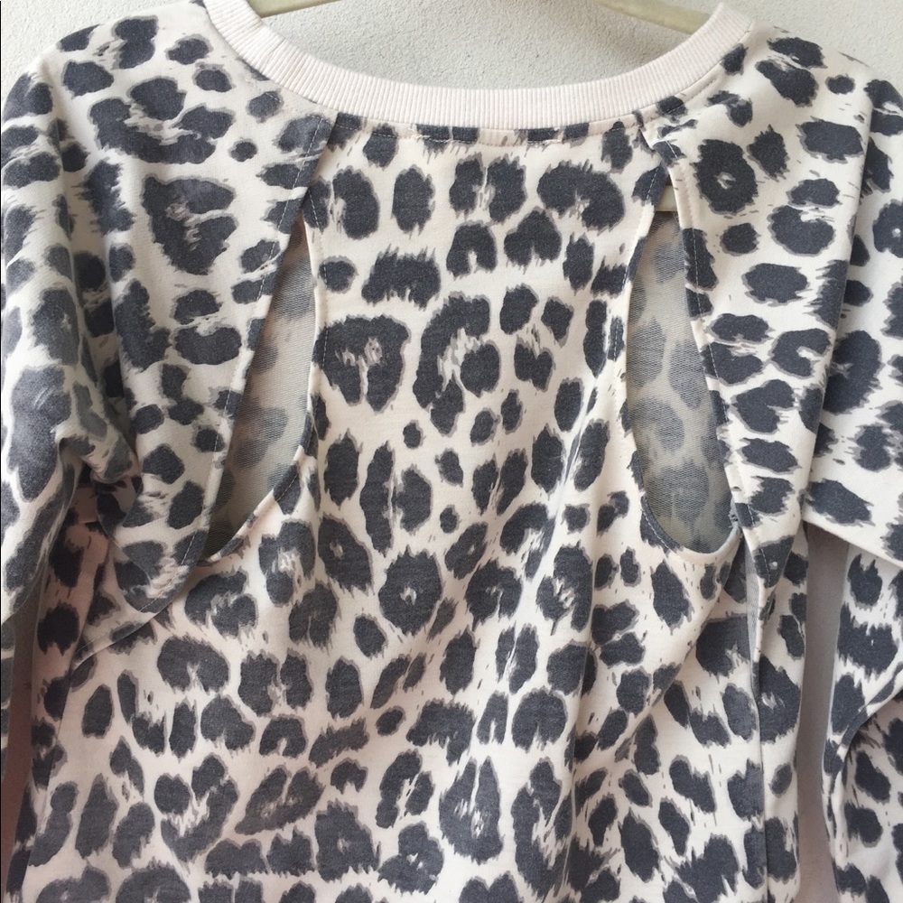 Luxe Apothetique cheetah print pull-over - Picture 7 of 7